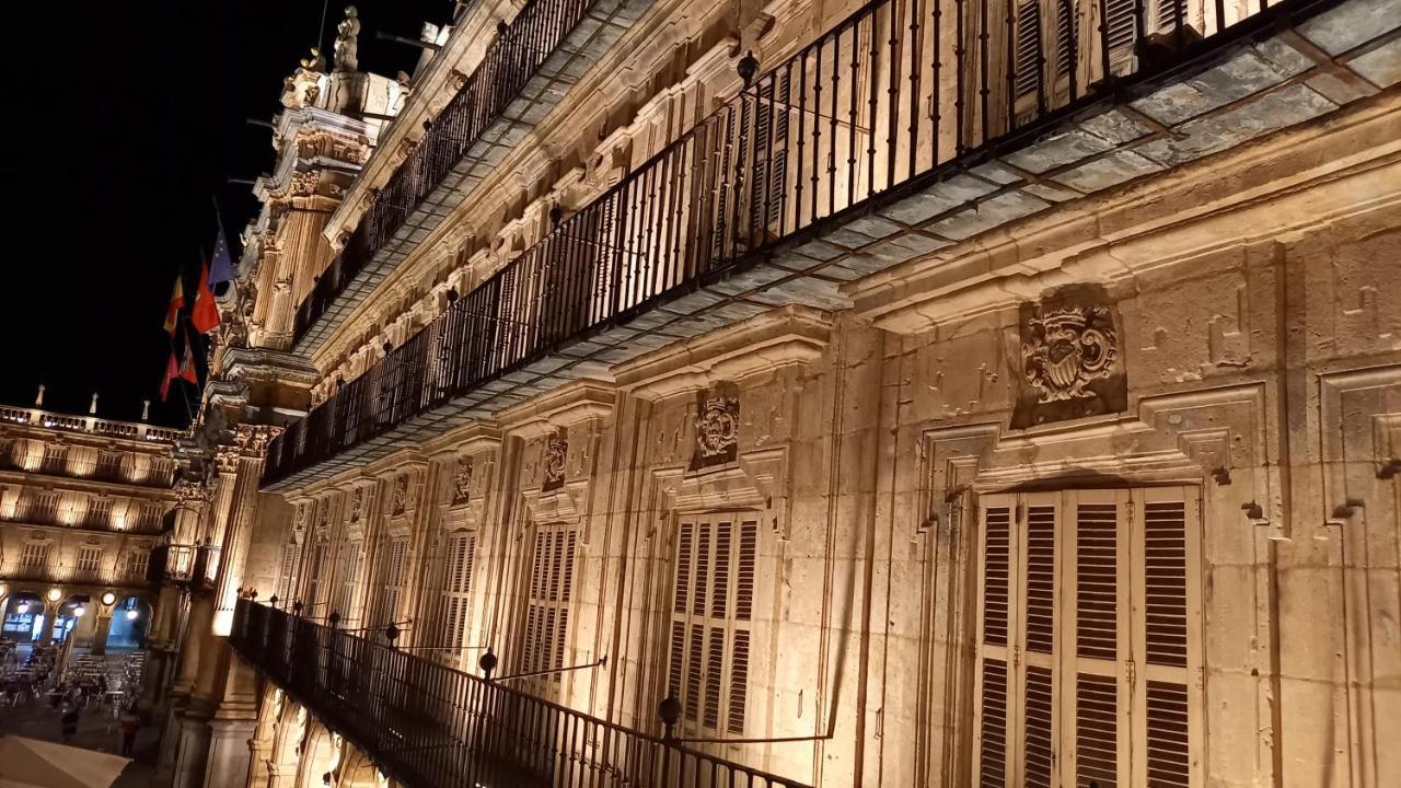 Calle Toro 2, 1º con balcones a la misma Plaza Mayor!! Salamanca Exterior foto